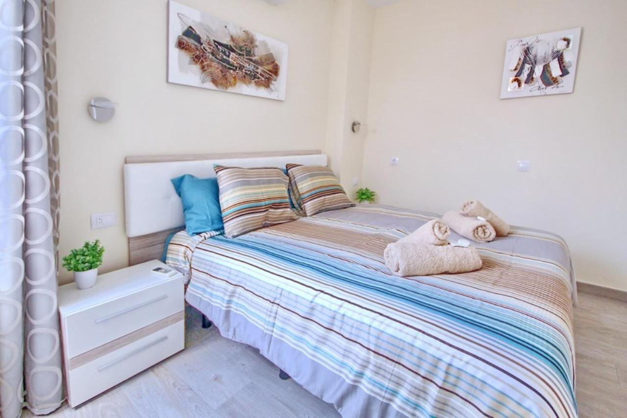 Apartment with terrace on the seafront in Playa Fañabe Costa Adeje  Exterior foto