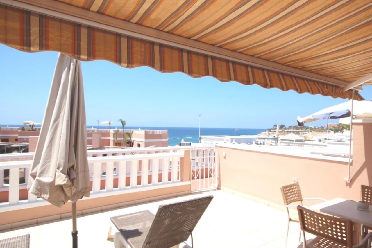 Apartment with terrace on the seafront in Playa Fañabe Costa Adeje  Exterior foto